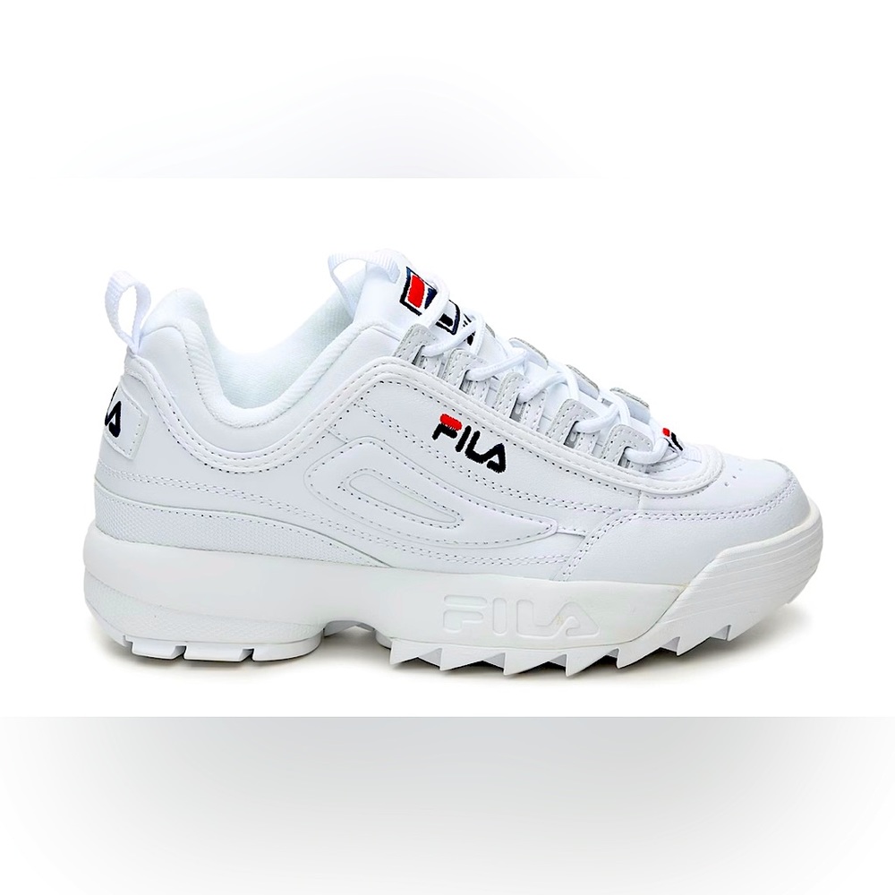 Women’s Filas sneakers. Size 8.